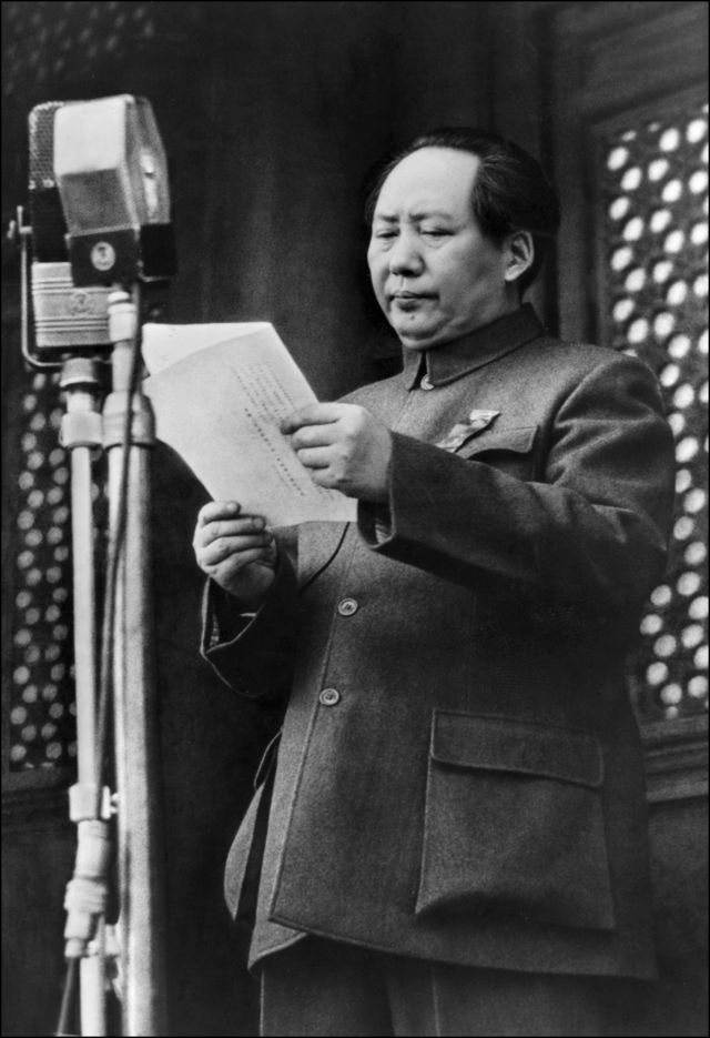 In 1949, Mao Zedong announced the establishment of the People's Republic of China.